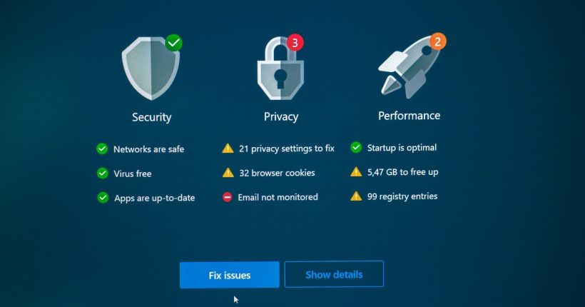 Security, privacy, and performance status with fix options.